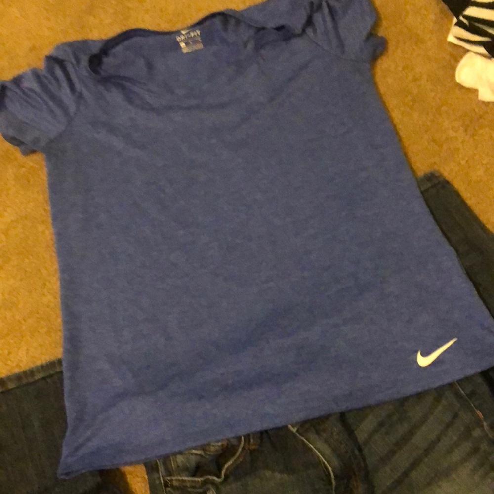 Royal blue nike t-shirt. Not worn